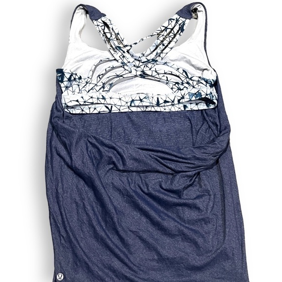 Lululemon tank top size 6 - Picture 3 of 7